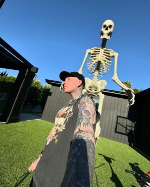 blackbear Instagram - selling my old car (slide to end) best offer in the comments wins i can ship or local pickup in LA