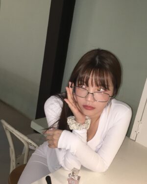 xooos Instagram - White🤍