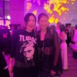 9m88 Instagram - What an extraordinary night! 🌪️多謝 @chanelofficial x @aagff.mplus 邀請🎵🪄 好想要全程參與亞洲前衛電影節，有好多電影跟論壇想去呀! The gloomy Hong Kong night perfected our set with grace and moisture 🥰 還有幾天在香港，大家推薦我去哪裡逛逛？ Ty @missfashioncloud for this splendid experience✨ And the jazz all stars Guitar Teriver D.Bass Nelson Drums 子瑜 Keys Bowen #CHANEL #Mplus #AAGFF