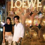 9m88 Instagram - 今天是9頭身腹部才是本體88🌞謝謝 @loewe 找我去Paula’s Ibiza夜市玩🥢🏝️目不暇給太可愛啦❤️‍🔥 #LOEWEpaulas #LOEWETaipeiNightMarket #羅意威台北夜市