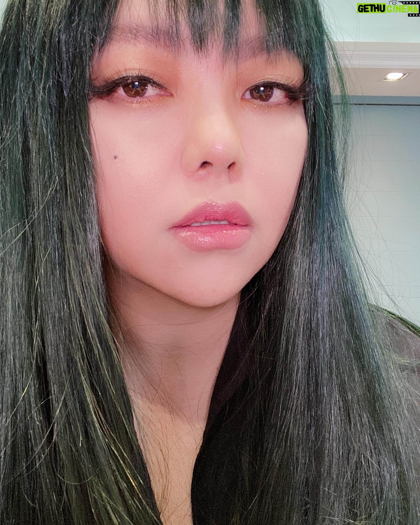 A-Mei - 14.2K Likes - ❌約會了啦❤️ ❌
#我約你快點
#今晚線上見
#蝦皮雙11橘白藝能大對抗
#買了啦
https://sho.pe/3rettl