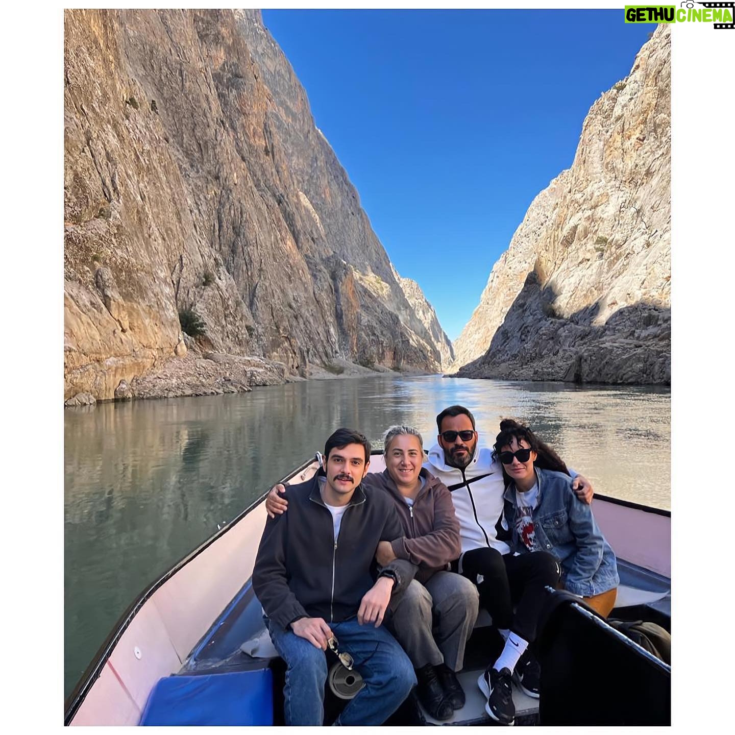 Açelya Devrim Yılhan Instagram - Tehliçeler dump!