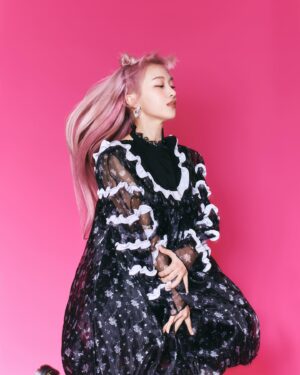 ADORA Instagram - ADORA(아도라) 1st Digital Single Album [MAKE U DANCE (feat. 은하 of VIVIZ)] Concept Image #003

2021.11.05 FRI 6PM (KST)

@adora_official_aura @rlo.ldl @aura_officialkr @viviz_official @dingo_music 

#아도라 #ADORA #은하 #비비지 #EUNHA #VIVIZ
#메뀨딴쓰 #MAKE_U_DANCE 
#11월5일18시_대공개 #딩고뮤직

Photography JI DOH @jidoh.world