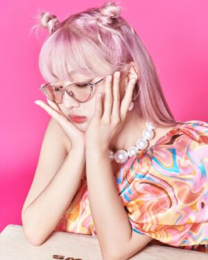 ADORA Instagram - ADORA(아도라) 1st Digital Single Album [MAKE U DANCE (feat. 은하 of VIVIZ)] Concept Image #001

2021.11.05 FRI 6PM (KST)

@adora_official_aura @rlo.ldl @aura_officialkr @viviz_official @dingo_music 

#아도라 #ADORA #은하 #비비지 #EUNHA #VIVIZ
#메뀨딴쓰 #MAKE_U_DANCE 
#11월5일18시_대공개 #딩고뮤직

Photography JI DOH @jidoh.world