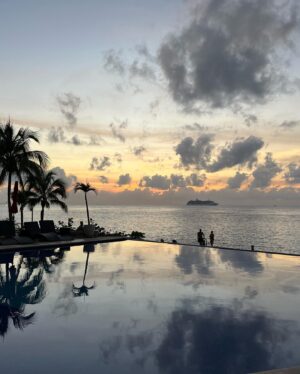 AJ Michalka Instagram - Cozumel was a vibe. I love you Hayley. I’ll be your ride or die for life.

Happy 30th you two! @hayleyorrantia & @hay.turner