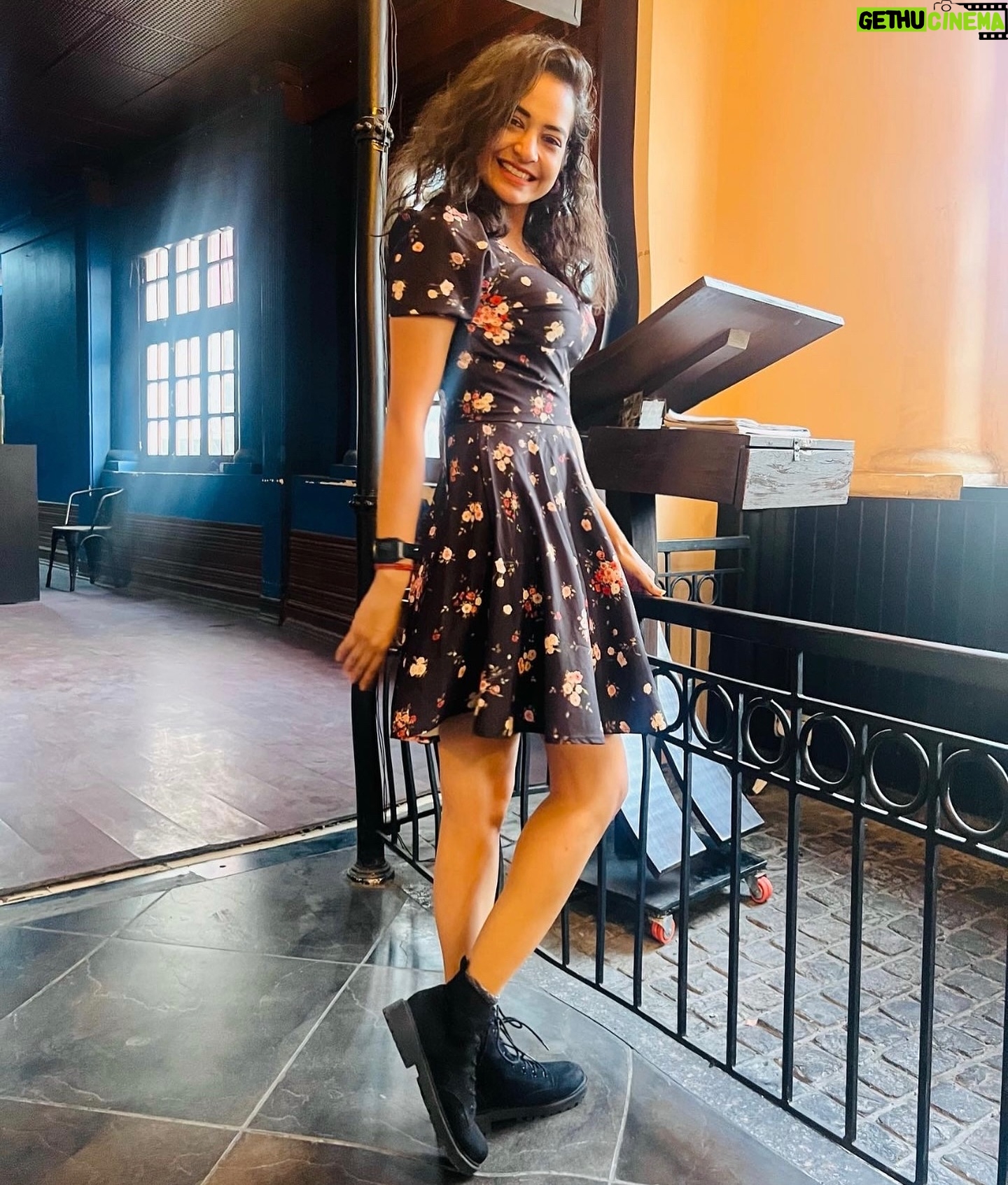 Aanchal Goswami - 2.2K Likes - Zindigi khoobsoorat hai 🌹♥️🌼