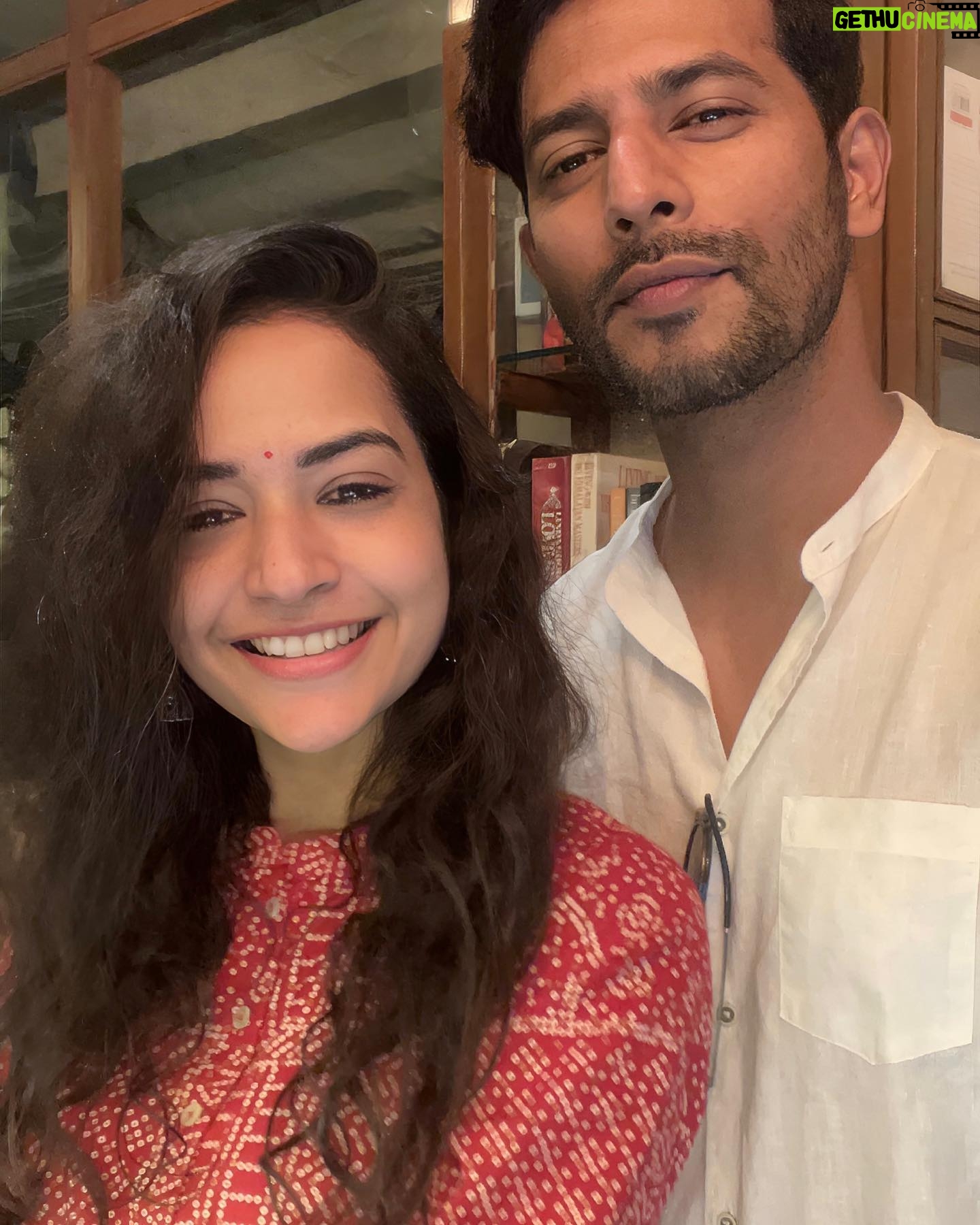 Aanchal Goswami - 2.7K Likes - तस्वीरें ❤️🤍 @sehban_azim Thank you for being there 🫶😍