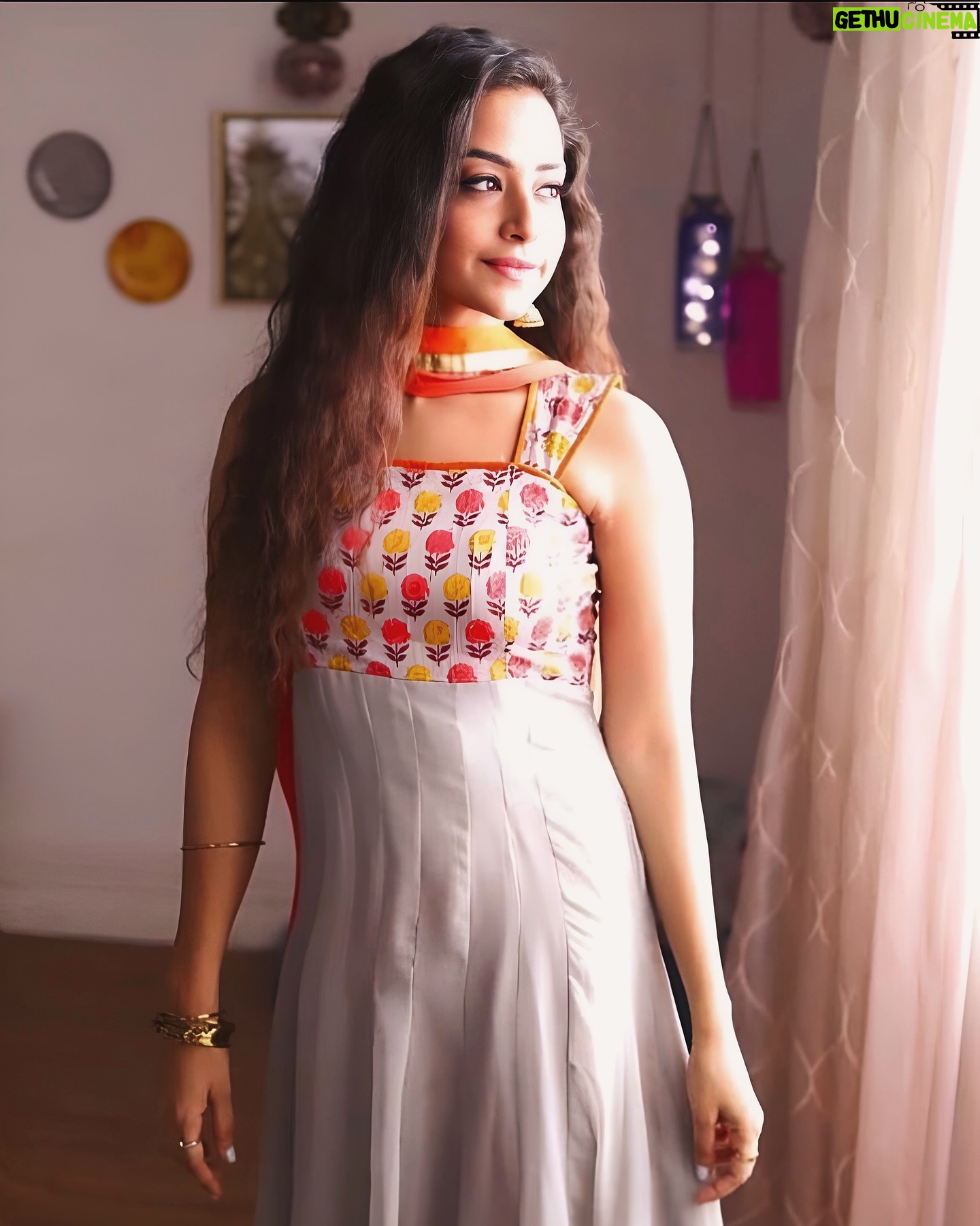 Aanchal Goswami - 1.7K Likes - ♥️