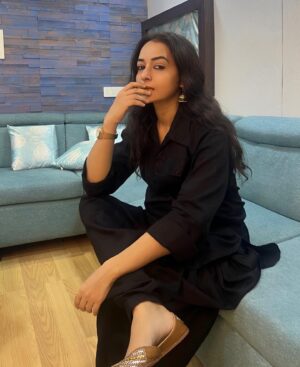 Aanchal Goswami Instagram - Paa leya ओए! 🫶