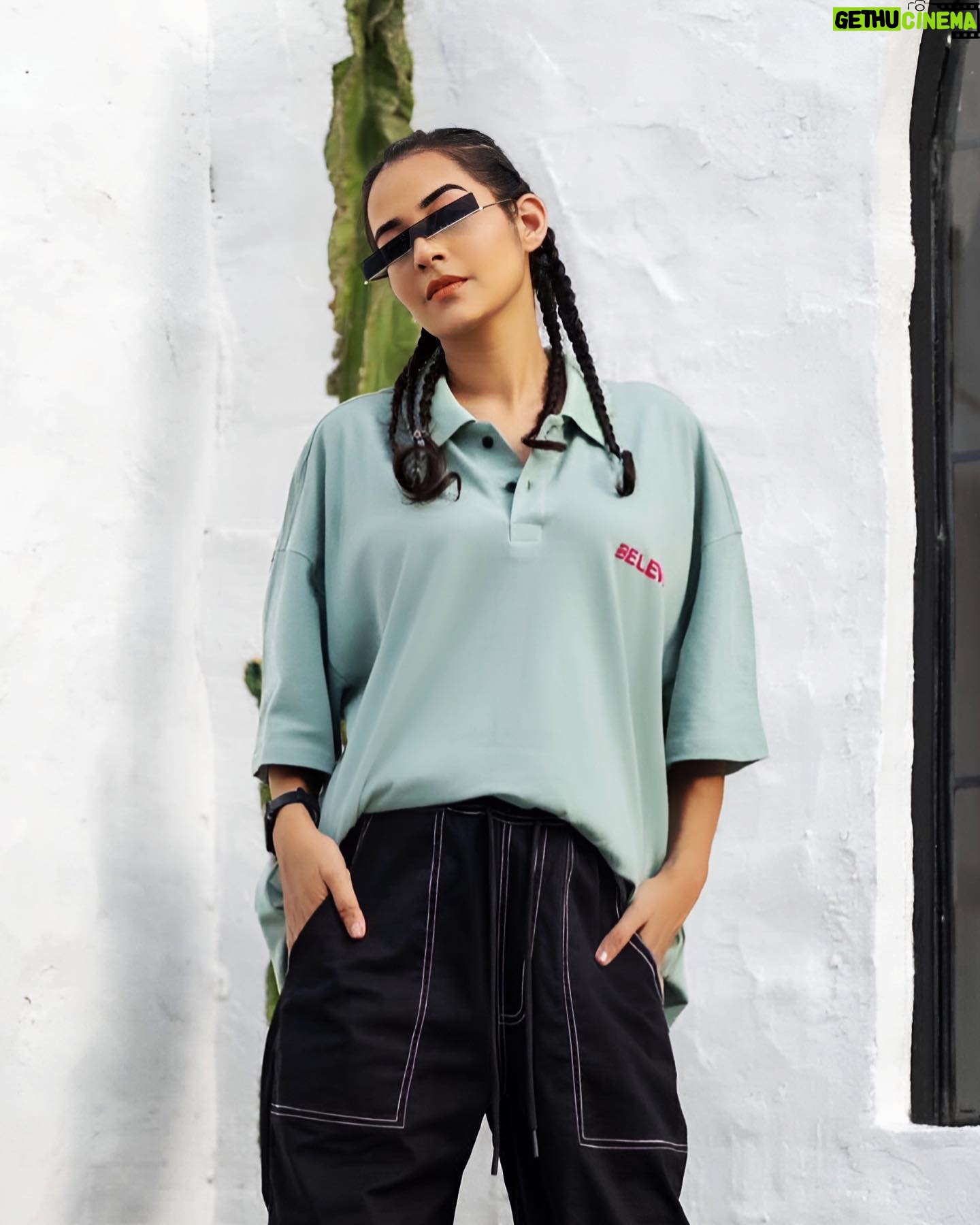 Aanchal Goswami - 1.6K Likes - Hey I will listen I won’t judge 🥂
Wearing @3eleven.in Drop shoulder polo t-shirt
Go check out 👆
#3eleven #streetwear