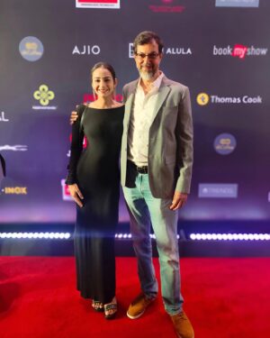 Aanchal Goswami Instagram - Proudly walking the Red Carpet with Team ‘AGRA’ ✨💃❤️ And having the pleasure of meeting some great people around thank you 🥂🫶 #gratitude ✨♾️ 

📸 @kashyapjai06 

For @mumbaifilmfestival  #mami2023 ✨ #nmacc