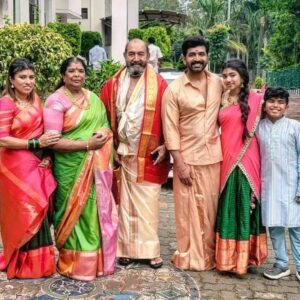Aarthi Mohan Instagram - Thirumala calling🙏🏻

It was a fantastic 20 hrs that went by so devotionally with family; the hectic day that ended in a road trip, the calming morning darshan followed by the drive back home, all in a jiffy. 
But absolutely worth it for the reasons of being able to do this, especially with family♡ on the occasion of appa actor R. VIJAYKUMAR's  birthday!
Definitely missed the rest ◇
.
.
.
#latergramming #familytime #divinemornings #reasontocelebrate #blessedbeyond #evergrateful #tirumala