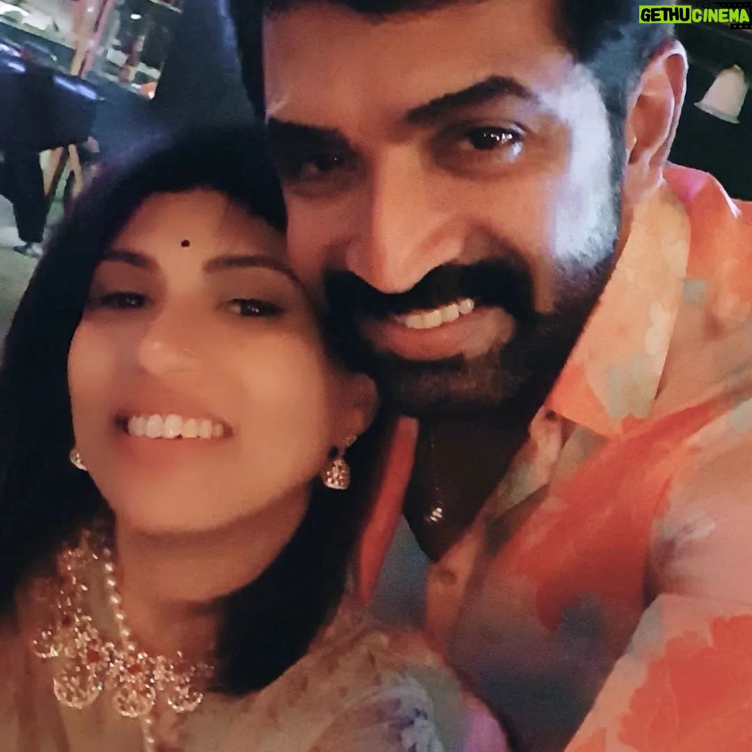 Aarthi Mohan - 4.3K Likes - Birthday 2022š
Thankful for another year around the sun, growing in good vibes, spreading positivity, enriching as many around me and making sure I'm happy doing all these and moreā”
Perfect celebration with my most loved onesā” Immensely blessedš¤š»š§æšš»
#birthday2022 #gratefulforeverything #blessedwiththebest #justlikeiwanted #goodvibesonly #familytime #rainynights #ourkidsourworld #latergram