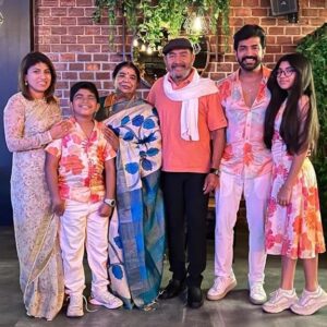 Aarthi Mohan Instagram - Birthday 2022😇

Thankful for another year around the sun, growing in good vibes, spreading positivity, enriching as many around me and making sure I'm happy doing all these and more♡

Perfect celebration with my most loved ones♡ Immensely blessed🤞🏻🧿🙏🏻

#birthday2022 #gratefulforeverything #blessedwiththebest #justlikeiwanted #goodvibesonly #familytime #rainynights  #ourkidsourworld #latergram