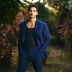 Aastha Sharma Instagram - Keeping it chic @ishaankhatter for Digital Iconic Awards In Suit @amitaggarwalofficial Watch @robertocavalliwatches_india Styled by @wardrobist with @iammanisha Thank you @elevate_promotions 💫