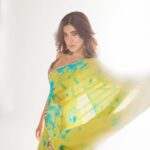 Aastha Sharma Instagram - SHANAYA 💛💛💛 @shanayakapoor02 in This gorgeous tie and dye saree by @akankshagajria 💫 Jewels @sanzanyjewels @dipublicrelations …. Styled by @aasthasharma @reannmoradian @gehnadholakia Assisted by @shatakshipandeyy …. Make up @miimoglam Hair @irshad__hair Images @nupuragarwal__