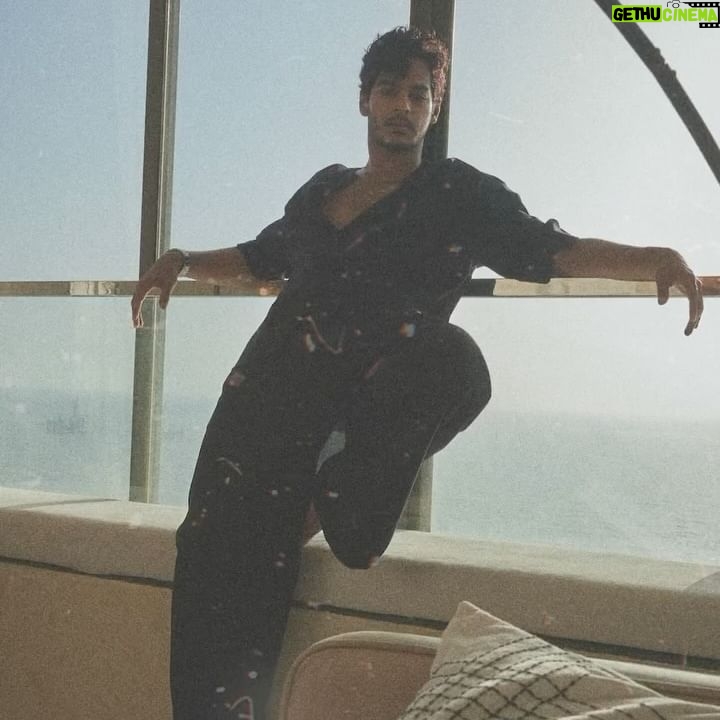 Aastha Sharma Instagram - 🔥🖤 @ishaankhatter in @rosaniworld Shot by @rohanshrestha Styled by @wardrobist with @iammanisha