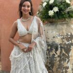 Aastha Sharma Instagram - Vision in white 🤍🤍 @tripti_dimri in Outfit - @seemagujraldesign Jewellery - @vasundharajewelry @ishhaara @ascend.rohank Styled by @aasthasharma @reannmoradian with @sakshichitalia Assisted by @shatakshipandeyy