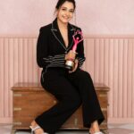 Abarnathi Instagram - 💫SHE feels ecstatic to present the “Versatile Actress of the Year” award to @abarnathi_6ya . . It was a night of recognizing talents and appreciating womanhood! . . Thank you for joining us in celebrating “Her”! . . Sponsored by @9skinofficial Photography by @balakumaran.19 Curated by @deekshitanikkam Produced by @bxd_productions Equipment Partner @nikonindiaofficial . . #sheindia #shebeauty