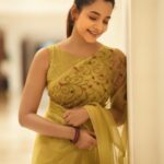 Abarnathi Instagram - Pavithra mets Divya Now streaming on #netflix ❤️ @irugapatru Smiling towards @eyeclickzstudio lens Designer @signature_by_bharathi Stylist @diptidesai_official Mua @noormakeup_mehndi #irugapatru #ott #couple #love #abarnathi #saniyaiyappan