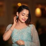 Abarnathi Instagram - Eclipsed by ma own aura 🩵✨ : : : Designer @maluraahdesigns Clicks @eyeclickzstudio Stylist @diptidesai_official Hairstyle @salon_149 Mua @noormakeup_mehndi For movie #irugapatru Thanks giving meet 🩵✨ #promotions #cinema #fashion #designersarees #photooftheday #smile #fashiontrends #abarnathi