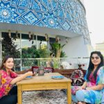 Abarnathi Instagram - Thangapulla alagupulla ammupulla chlmpulla bubblypulla #happybirthdaythangachipapa❤️️ 🥳 @0fficial__jyothy_joi ❤️😘 #birthday #birthdaygirl #sisters #celebrations #uae #uaelife #dubai🇦🇪 #abarnathijothi #abarnathi #selfie #selfiequeen #birthdaycelebration #sisterlove #faloodalovers #sisterhood #loveforever