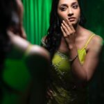 Abarnathi Instagram - 🍀🍀✨ Paparazzi @johnmadan_photography Stylist @smitha_prakash19 Designer @diademstore.in Blouse @deepoodesigners.in Hairstylist @makeover_by_rubysharma Mua @noormakeup_mehndi Heels @zara #neon #neonvibes #jfwawards #sareelove #sareeindia #irugapatru❤️ #blessings #instadaily #instagram #today #trendingreels #trendingnow #poses #positivity #love #smile #abarnathi #fashionstyle