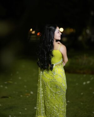 Abarnathi Instagram - Vibe of #irugapatru Pavithra 💚✨

@jfwdigital @jfwbinge #jfwawards 

Paparazzi @eyeclickzstudio 
Stylist @smitha_prakash19 
Designer @diademstore.in 
Blouse @deepoodesigners.in 
Hairstylist @makeover_by_rubysharma 
Mua @noormakeup_mehndi 
Jewels @rimliboutique 
Heels @zara 

#sareelove #awards #actress #movie #irugapatru❤️ #abarnathi #today #instagood #instaphoto #sareefashion