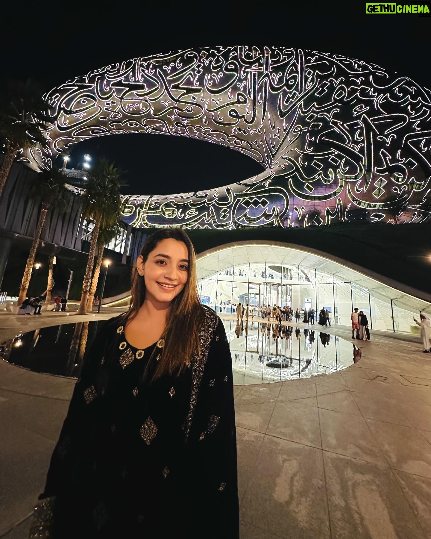 Abarnathi Instagram - Sparkle ✨ shine ✨ 2023—>2024 ✨ #insta #instagram #instamood #dubai #uae #musuemofthefuture #sisterlove #abarnathi #dubai🇦🇪 #dubaimall #sisterslove #burjkhalifa #vacation #irugapatru #abarnathi #habibi #habibidubai🇦🇪 #jumeirah #burjikalifadubai #positivevibes #2024 #mydreamtrip #withmysis
