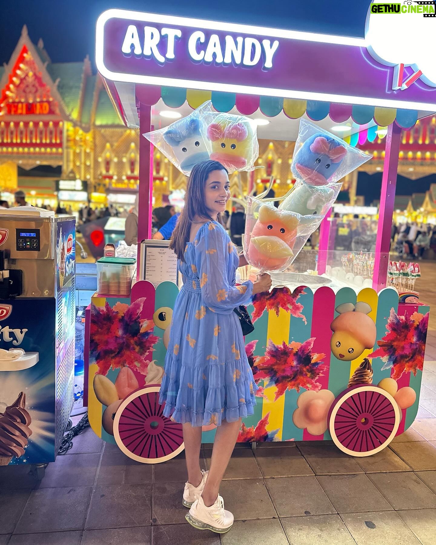 Abarnathi Instagram - Birthday vibes with my cupcakes 🧁 Pic courtesy @0fficial__jyothy_joi 😘 #dubai🇦🇪 #dubaimall #sisterslove #birthdaygirl #birthdayparty #burjkhalifa #vacation #irugapatru #abarnathi #december #birthdaypost #birthday #birthdaydiaries❤ #habibi #habibidubai🇦🇪 #jumeirah #boating #burjikalifadubai #christmas #positivevibes #globalvillage #dubaiglobalvillage #2023 #mydreamtrip #withmysis