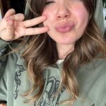 Abbey Hoes Instagram - Een week van duckfaces, voornamelijk 1 trui dragen (oké dat is al 2 weken zo…), liefste mensen, de eerste rosétjes in de ZON!! Beetje brak zijn & happy places