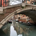 Abbey Hoes Instagram - Even een paar roadtrip flashback foto’s want is er nou eigenlijk iets echt leuker dan nieuwe plekken ontdekken??? 🫰Wie heeft er weleens deze don gedronken??🫰 #roadtrip #venetie #italië #spanje
