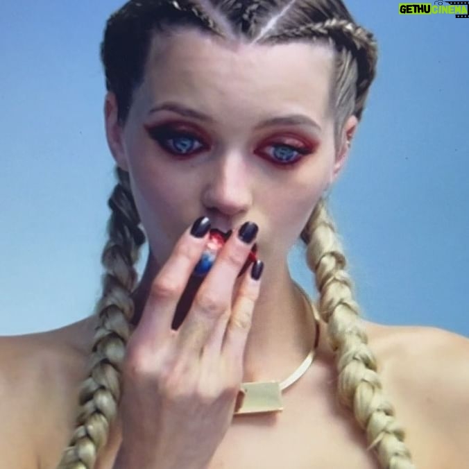 Abbey Lee - 14.7K Likes - Happy Halloween weirdos šļøš©ø
.
NEON DEMON 2016 @amazonstudios