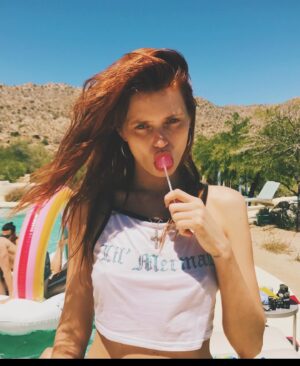 Abbey Lee Instagram - 💗 “And it’s inside myself that I must create someone who will understand….It is because I dove into the abyss that I am beginning to love the abyss I am made of.” - Clarice Lispector 💗

💗❤️ Do some self love tomorrow and buy  #periodpower. it’s the stuff they keep from us that makes us feel crazy. 💗❤️