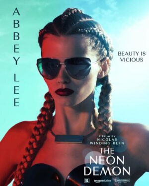 Abbey Lee Instagram - Happy Halloween weirdos 👁️🩸
.
NEON DEMON 2016  @amazonstudios