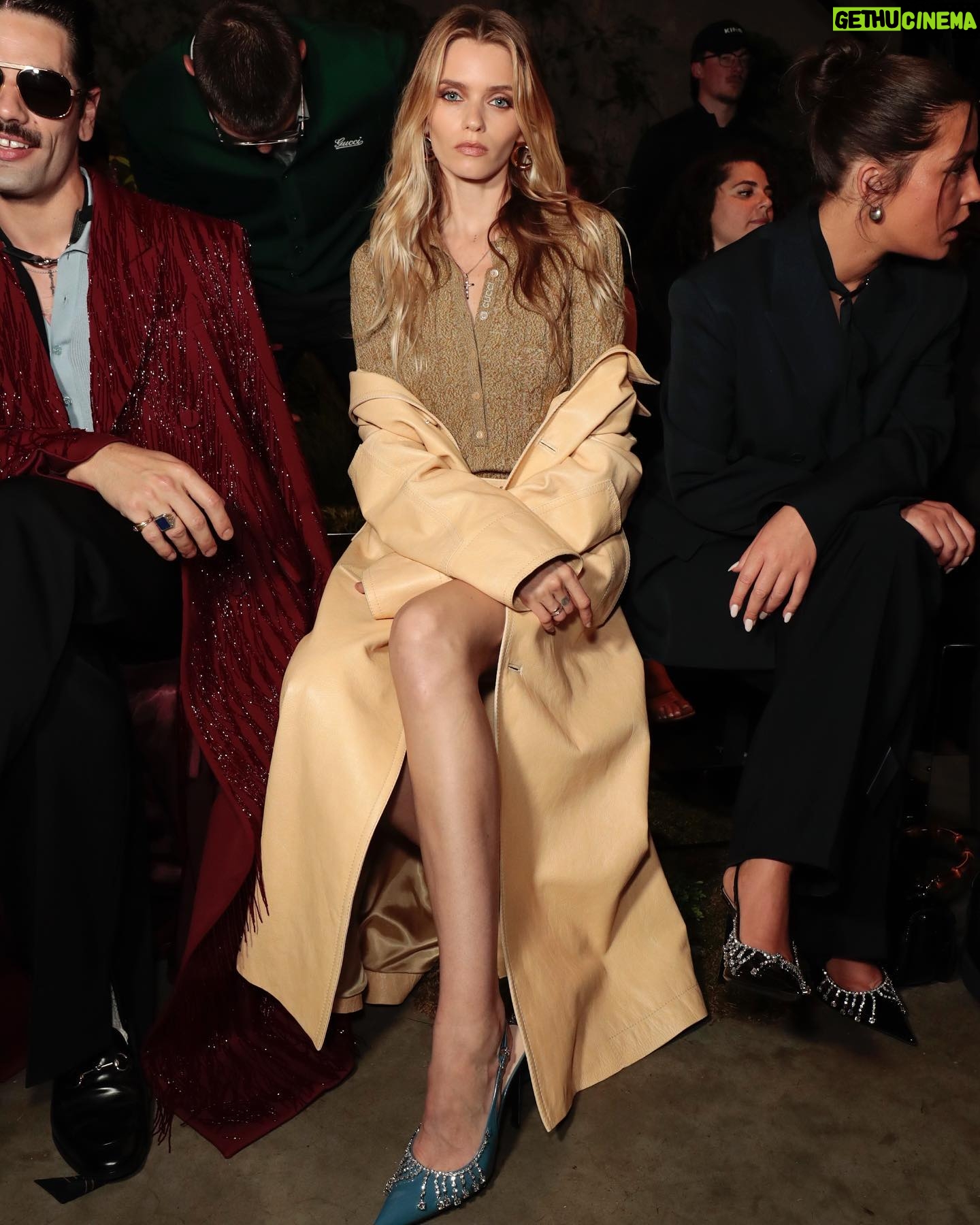 Abbey Lee Instagram - π @gucci π @sabatods πππΌππΌ LIKE LITTLE NYMPH GUCCI ANGELS WALKING THROUGH A SECRET GARDEN ππ§πΌββοΈππΌπ #guccicruise25 ππ π π π Glam π Make up - @monaleannemakeup π Hair - @alipirzadeh π Hair colour - @karlycerrone π