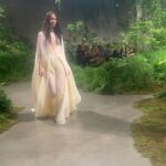 Abbey Lee Instagram – 💛 @gucci 💛 @sabatods 💛👏🏼👏🏼 LIKE LITTLE NYMPH GUCCI ANGELS WALKING THROUGH A SECRET GARDEN 💛🧚🏼‍♂️👏🏼💛 #guccicruise25 💛💛
💛
💛
💛 Glam 💛
Make up – @monaleannemakeup 💛
Hair – @alipirzadeh 💛
Hair colour – @karlycerrone 
💛