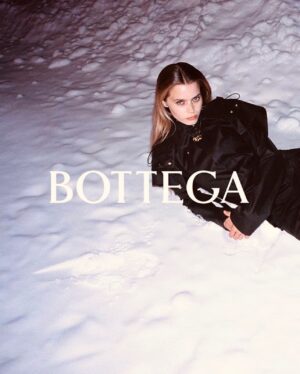 Abbey Lee Instagram - 🖤 @bottegaveneta 🖤 winter 2020