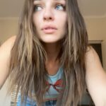 Abbie Chatfield Instagram - Here’s a little insight into my Spotify DJ xxx what’s ur fav?