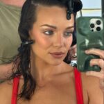 Abbie Chatfield Instagram - Wow sorry this @helendowsley makeup deserved a grid post