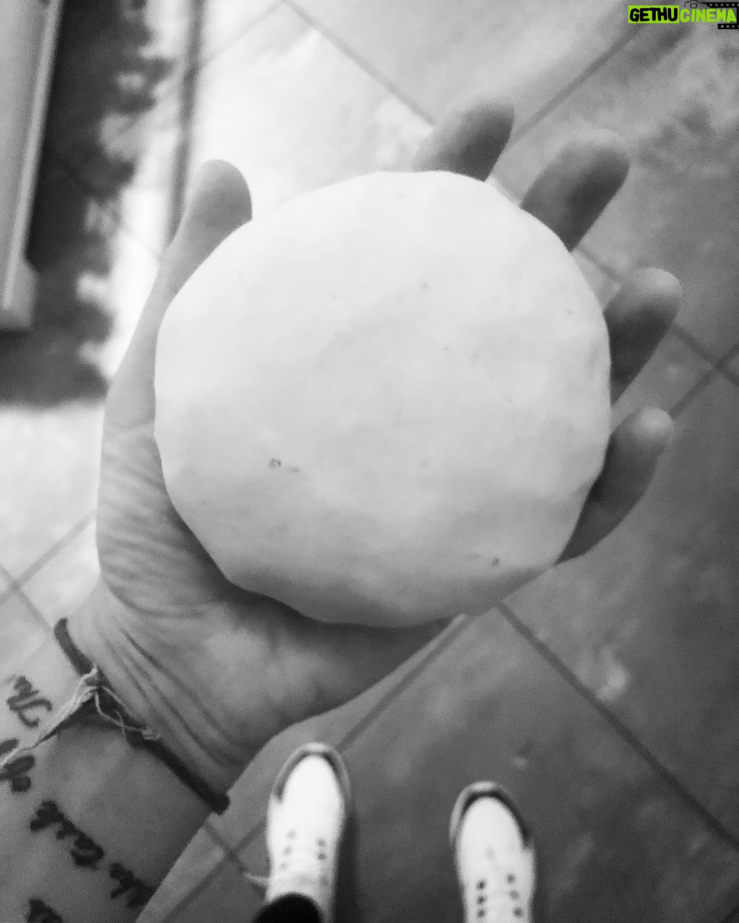 Abbie Cornish Instagram - When in doubt make pizza.