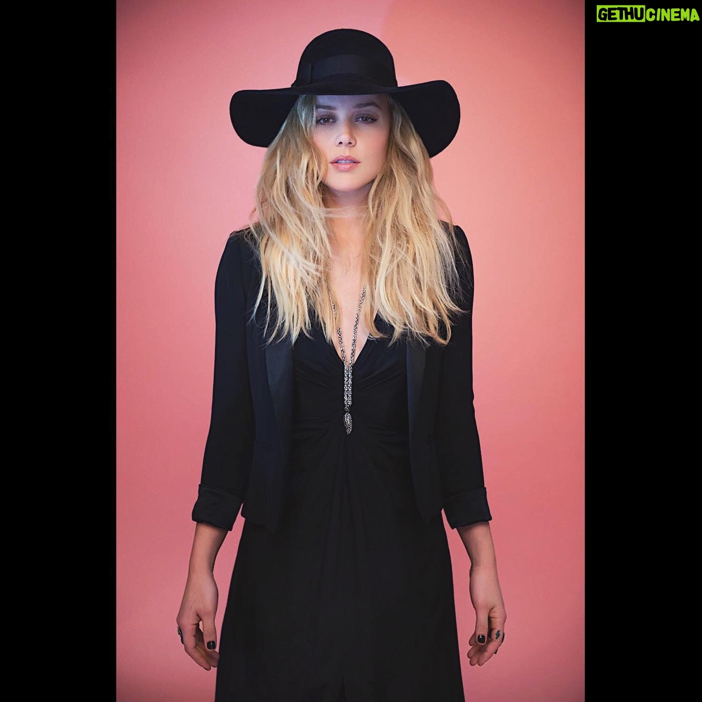 Abbie Cornish - 21.5K Likes - Sturgeon moon.