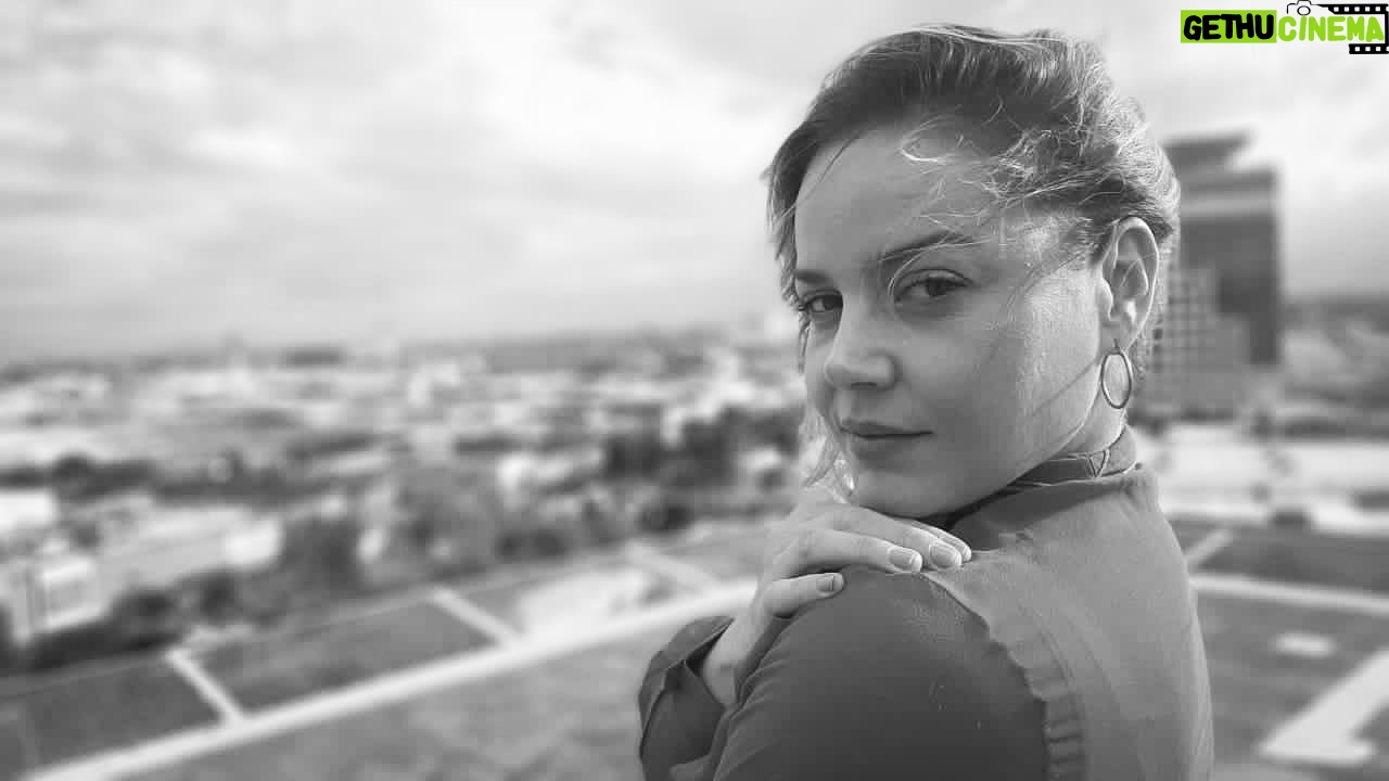 Abbie Cornish - 17.6K Likes - This photo just came up in my camera roll from Mexico City a few weeks ago. 🖤