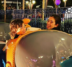 Abby Ryder Fortson Instagram - Absolute BEST DAY EVER!!!!!!! 16 straight hours of INSANE FUN!! 🤪😛😜😝😛

Thank you! @disneyland  @disney @disneyplus ❤️❤️❤️❤️❤️❤️❤️ 

@joshuataylorfortson @abbyryderfortson @christielynnsmith @johnfortson