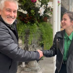 Abby Ryder Fortson Instagram - DREAMS REALLY DO COME TRUE!! ❤️❤️❤️❤️❤️❤️❤️❤️❤️ 
THANK YOU PAUL HOLLYWOOD for the handshake! I am obsessed with your show and I’m a huge vegan baker! I was just talking about the show on @livekellyandmark today!!! Maybe I can be on American bake off one day!! @paulhollywoodbakes @britishbakeoff @margaretmovie @lionsgate @lionsgateuk