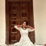 Abeneya Nethran Instagram - Vishu ashamsakal 🌸 & இனிய தமிழ் புத்தாண்டு நல்வாழ்த்துக்கள் 🌼 #vishu #tamilnewyear #abeneya