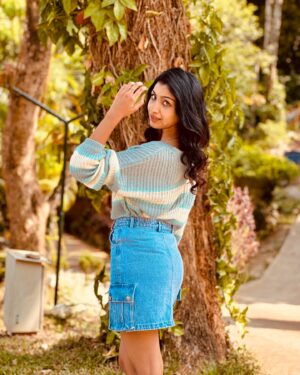 Abeneya Nethran Instagram - The LAST SLIDE >>> is my favourite 🫠🩵

Pc @iam.anchana 

#insta #abeneya #instagram