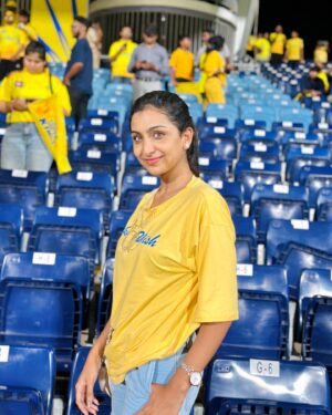 Abeneya Nethran Instagram - My 11.11 wish (I.e my childhood wish ) came trueeeeeee🥺🥺yesss!!! I cried apart when he played the match today which was reallyyyyyyyyyy unexpected 🫠🫠🫠🫠🥺🥺
And ukw this was  the 1st ever match on live for me🥺🎥 
That 10 yr old ABE would be soooo muchh happier nowwww! As I am now who became a huge fan and had a huge respect on Namma THALA DHONI @mahi7781 from the World Cup match where they won after 28 years😌❤️ IDHU PODHUM ENAKU❤️🫠

Avaru vandhapo…! That GOOSEBUMPS moment AND THE TEARS ON MY EYES😭 I didn’t even expect that I would get tears!! 
It was that emotional moment for me who just accomplished one of the childhood wish of KUTTY ABEEE ! 
Huge respect to him 🫡 as alwayssss!!

My one best dayyy to be cherished!!!!!! 🥺

Csk!!!!!!! 💛

Pc- @iam.anchana 🥺🥺🫂🫂

#dhoni #csk #ipl #match #abeneya #instagram #1111 #makeawish #mahi