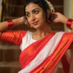 Abeneya Nethran Instagram – 🤍

Captured by – @sk24official 

#abeneya #sareelove #traditional #instagram #trendsetter #explorepage #indianoutfit #fyp