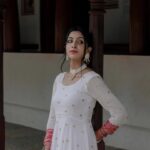 Abeneya Nethran Instagram - கண்களின் வழியே காதலும் கனவுகளும் 🤍 Beautiful Anarkali- @radhi_frills Pc : @_david_photography #abeneya #kanakaanumkaalangal #paaru #paarvathy #kkk #photooftheday